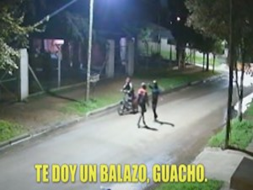 LO BALEAN POR EL CELULAR