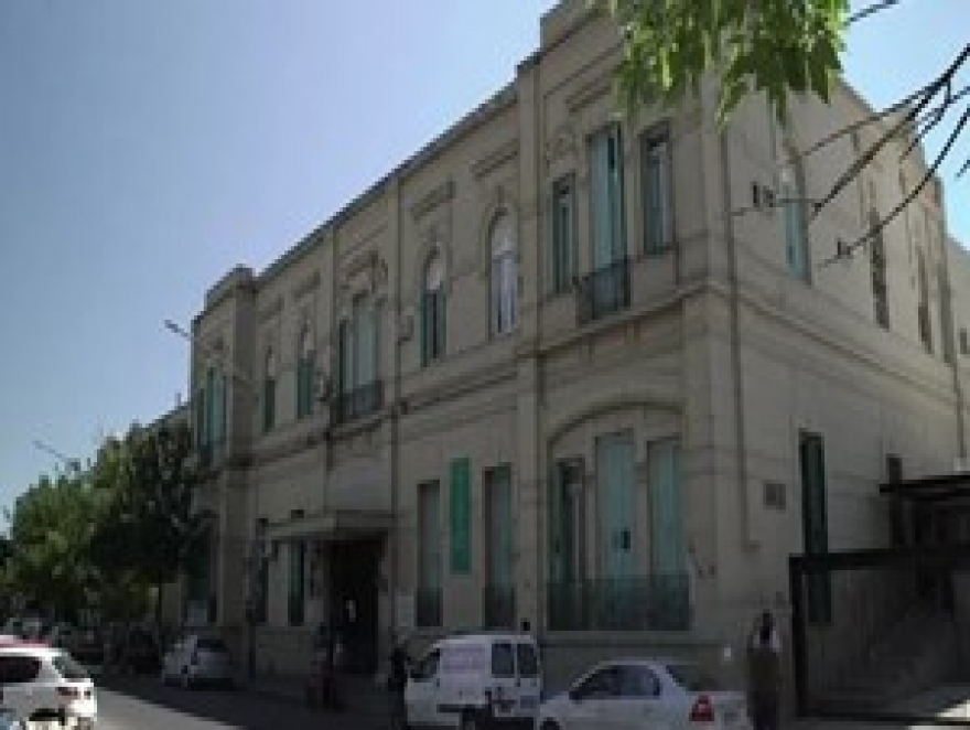 LA BALEAN Y DIO A LUZ