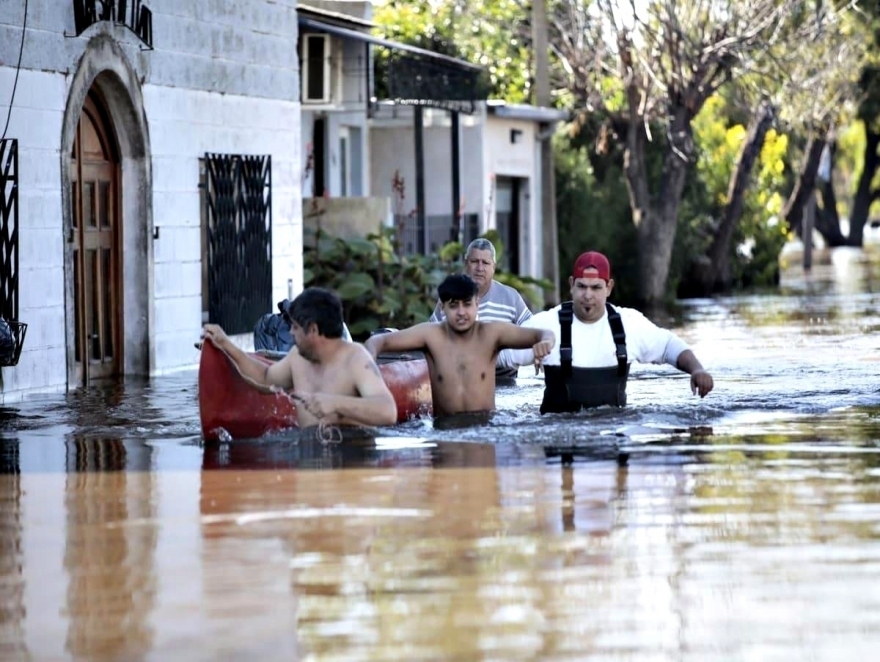 EN SALTO EL AGUA NO BAJA