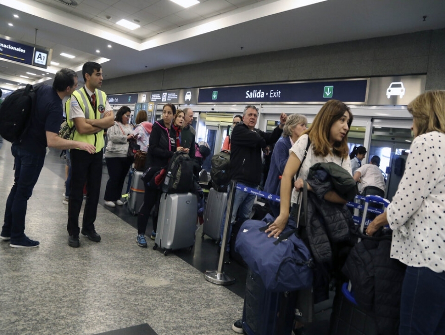 PARO DE AERONAUTICOS CONTRA MILEI