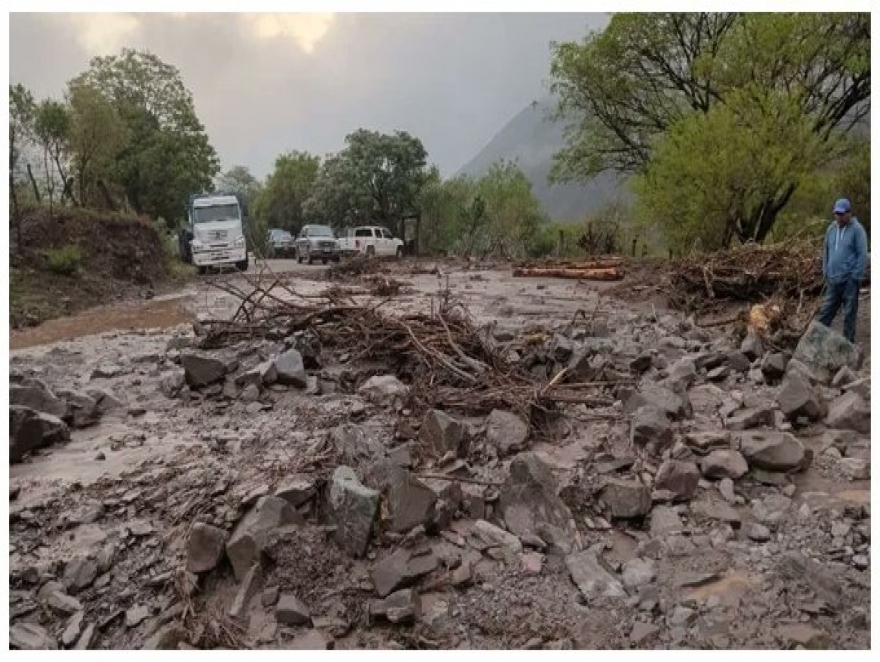 DERRUMBES EN RUTA DE SALTA