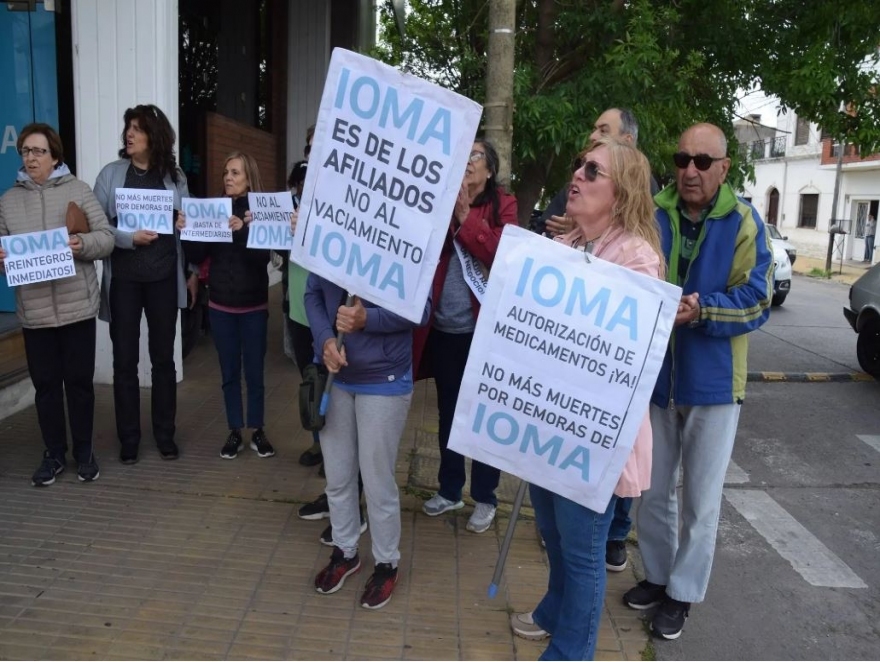 EN AZUL SE CORTO IOMA