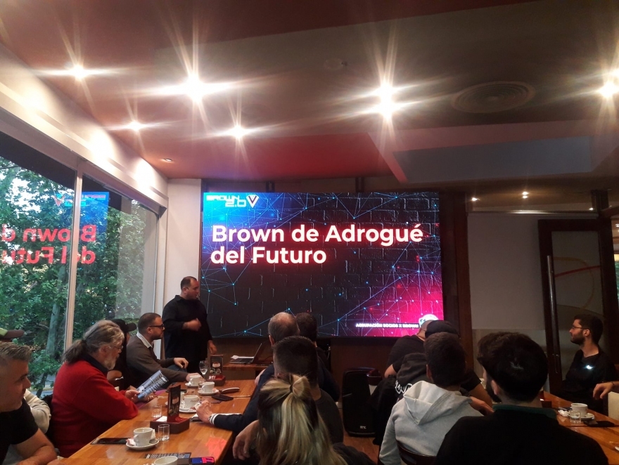 BROWN DE ADROGUE AL ROJO VIVO