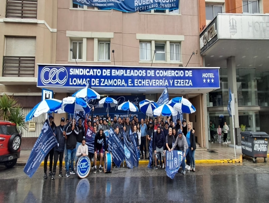 COMERCIO DE LOMAS LARGO TEMPORADA