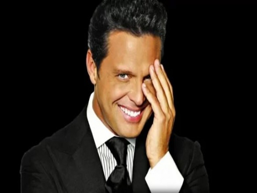 LUIS MIGUEL COLOSAL