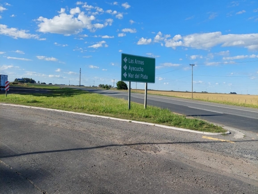 VOLCO UN CAMION EN AUTOVIA 2