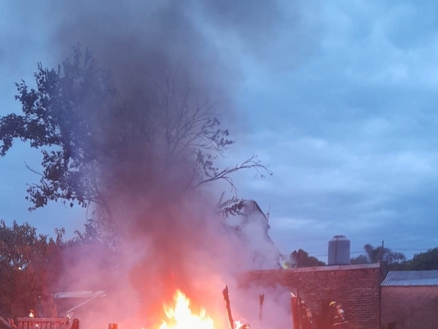 INCENDIO EN VIVIENDA DE ALTE.BROWN