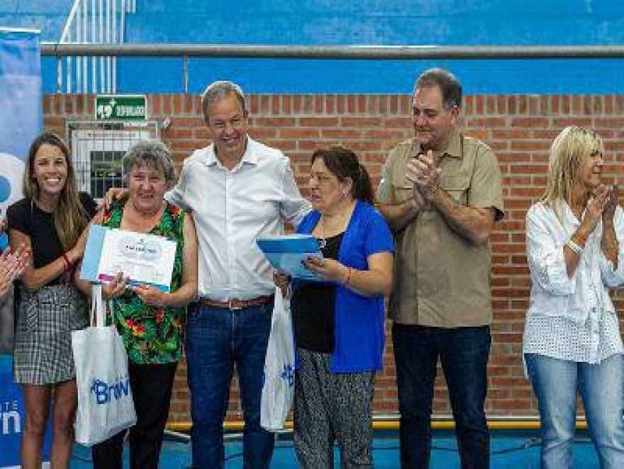 RECONOCEN A TRABAJADORAS VECINALES