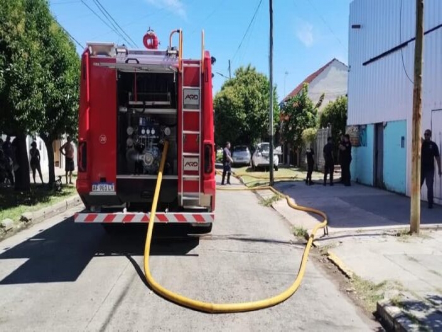 INCENDIO EN UN TALLER DE LOMAS