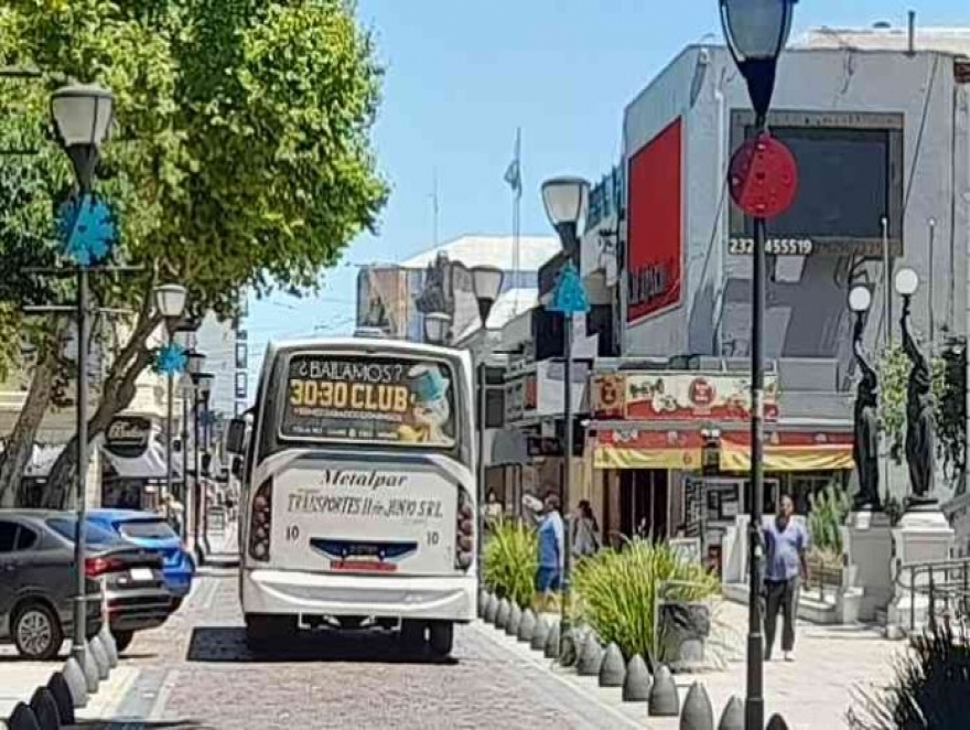 PARO DE MICROS EN LUJAN