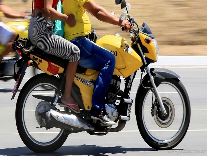 LA MOTOTAXI EN TARTAGAL