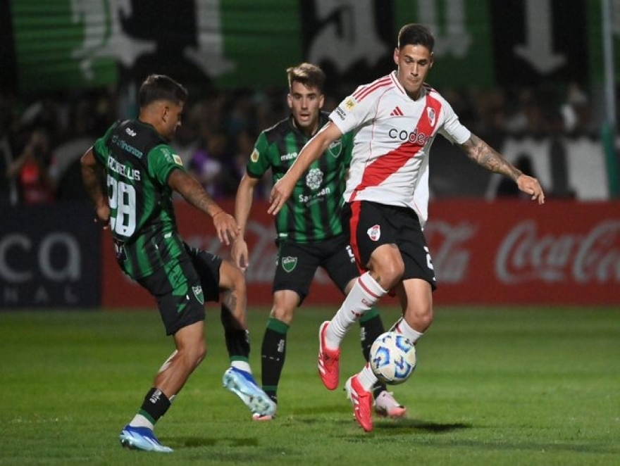 RIVER GANO EN SAN JUAN