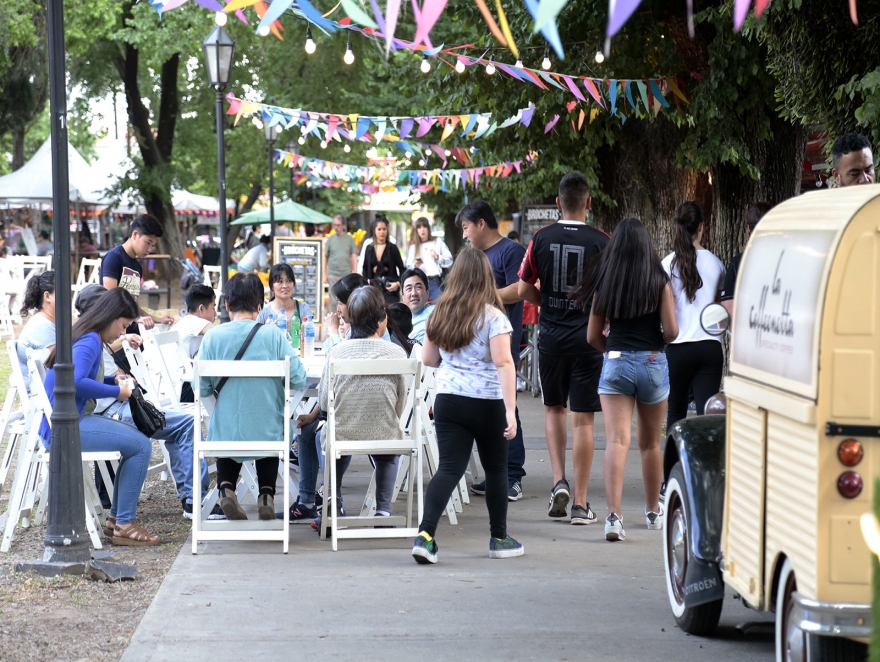 FESTIVAL A CIELO ABIERTO EN BURZACO