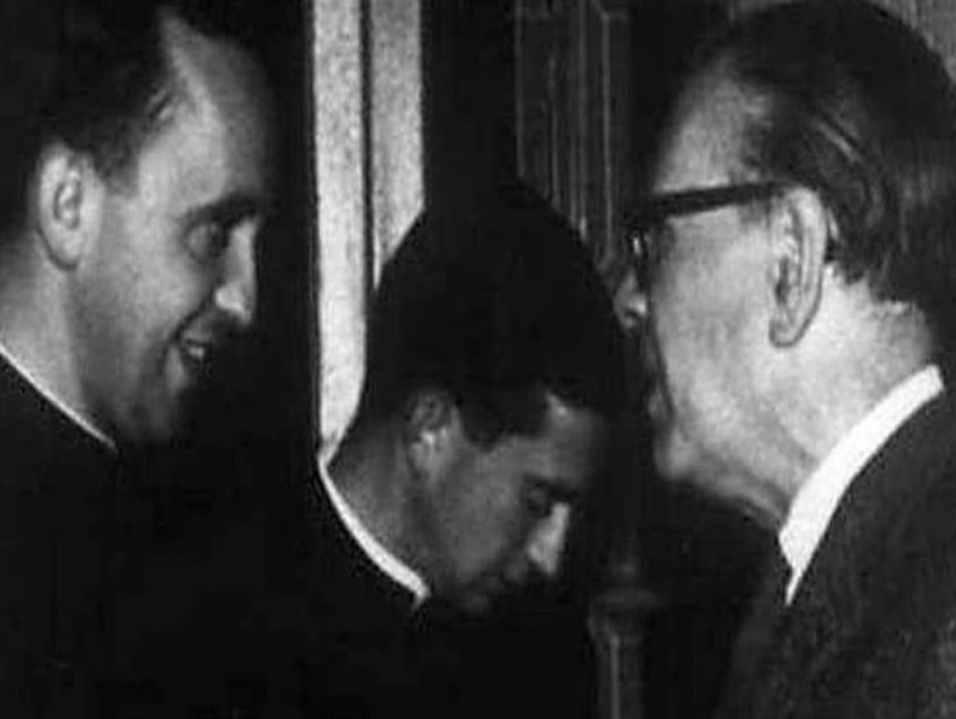 FRANCISCO Y BORGES EN UN LIBRO