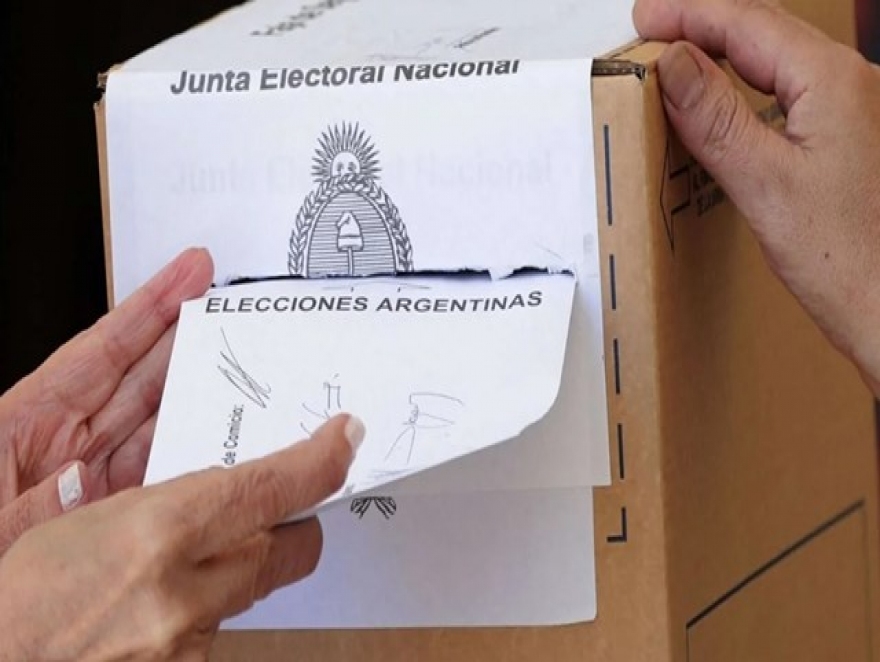 ELECCIONES EN CUATRO PROVINCIAS
