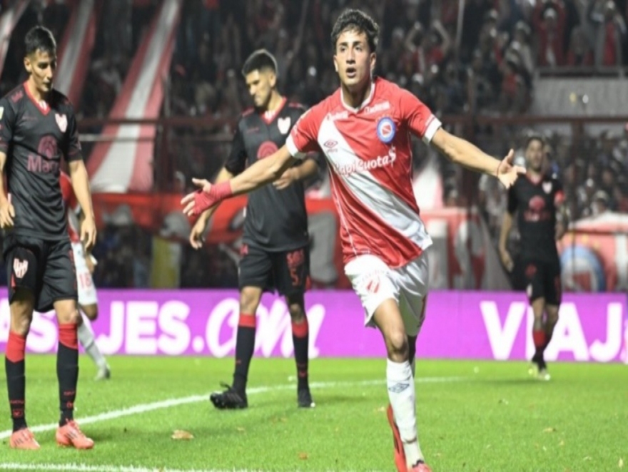 BICHO GANO CON AUTORIDAD